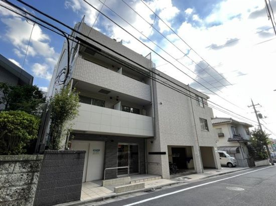 クレヴィスタ練馬武蔵関の外観