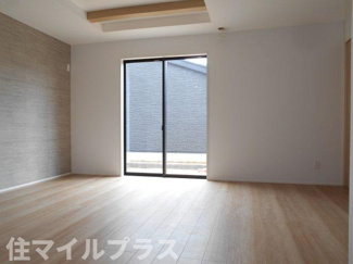【居間・リビング】 | 郡山市日和田町南原新築一戸建て5棟 | おしゃれな居間です