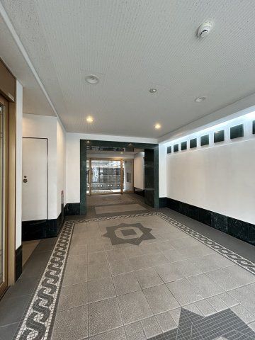 コーポYAHATAナンバ元町のロビー