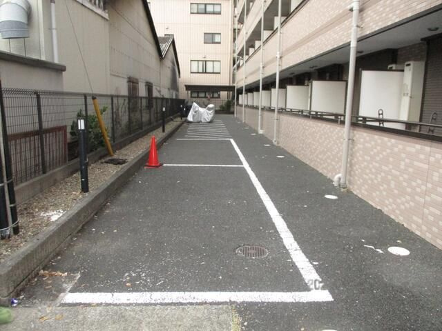 ギンガム瑞江の駐車場