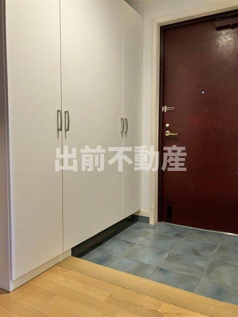 パーク・ハイム氷川台西の玄関