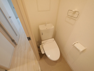 【トイレ】 | クローバー・グランツ新金岡 | 落ち着いた色調のトイレです