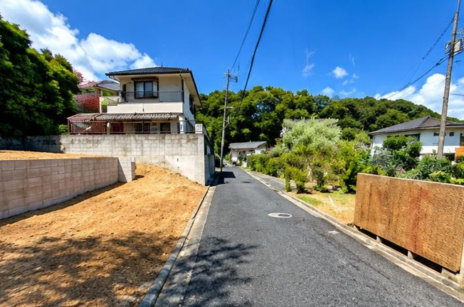 【前面道路含む現地写真】 | 売土地　岡山市中区湊