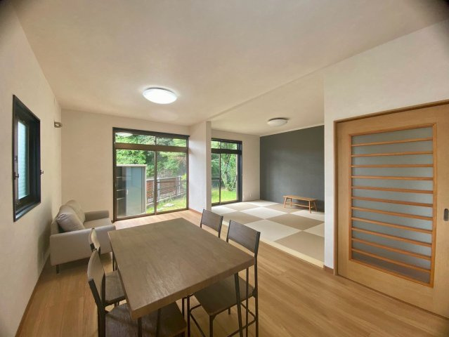 山口市錦町 リノベーション中古住宅の居間・リビング