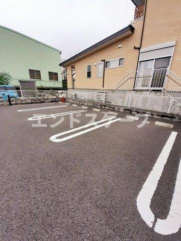 フェリーチェの駐車場|高崎、前橋のお部屋探しはエンドスケープまで！お客様の理想お聞かせ下さい♪