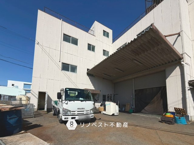 八尾市楠根町5丁目倉庫工場の外観