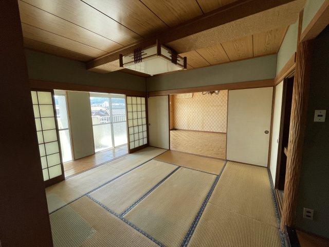 安徳ビルの和室|リフォーム前の写真です