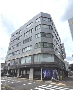黒川ビルの外観