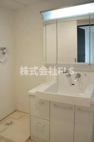 北区神谷１丁目の賃貸マンションの独立洗面台