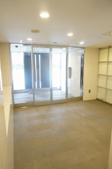 北区滝野川３丁目の賃貸マンションのロビー