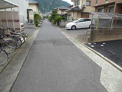 広島市安佐北区可部南2丁目　新築一戸建ての前面道路含む現地写真