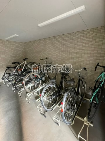 リ・ボーン　エンドーのその他共用部分|駐輪場