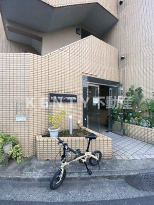 【エントランス】 | ビラ・サザンベジタブル | ゆとりのあるエントランスです