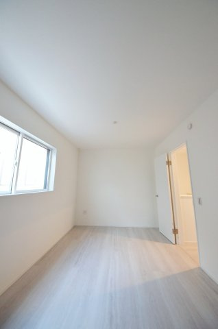 皆賀二丁目の洋室|全居室収納スペース有、お部屋が広く綺麗に使えます