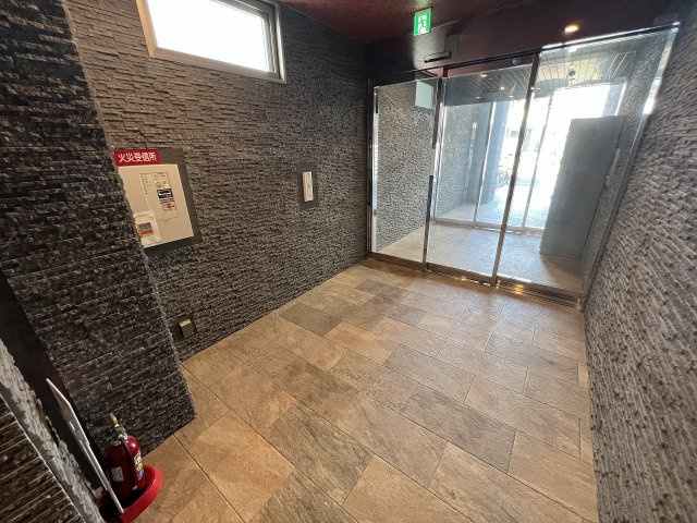 豊中市浜１丁目の賃貸マンションのロビー