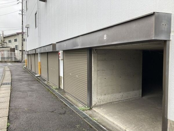 あま市森6丁目倉庫のロビー