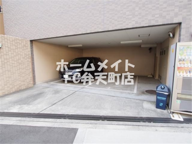 【駐車場】 | プロシード弁天町 | 駐車場です