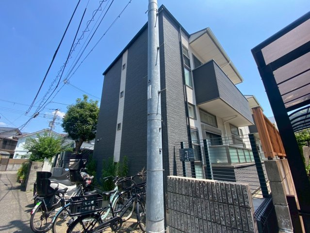 レジデンス甲子園口の外観