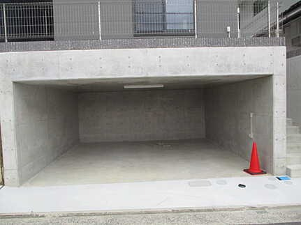 広島市西区井口鈴が台３丁目　新築一戸建ての駐車場