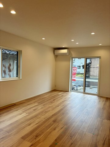 【No.7723】湖山町南/4LDK/湖山駅徒歩10分♪の居間・リビング