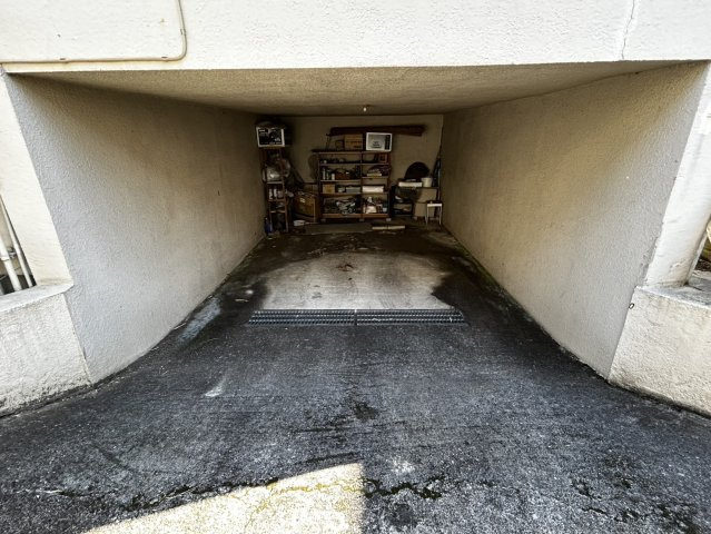 宇都宮市六道　中古一戸建て　900万の駐車場