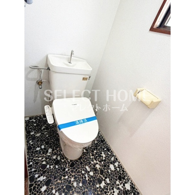 【トイレ】 | 谷本健一貸家 | ゆったりとした空間のトイレです