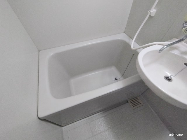 サンユタカマンション　仲介手数料無料の浴室
