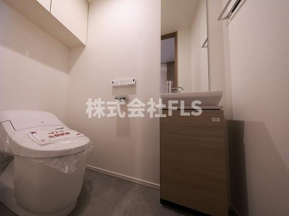新宿区東五軒町の賃貸マンションのトイレ