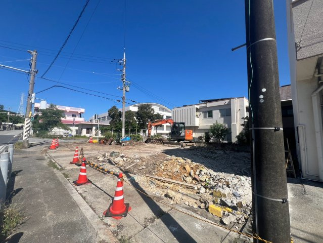 沖縄市桃原３丁目の周辺