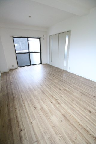 【寝室】 | シャルマン芝生