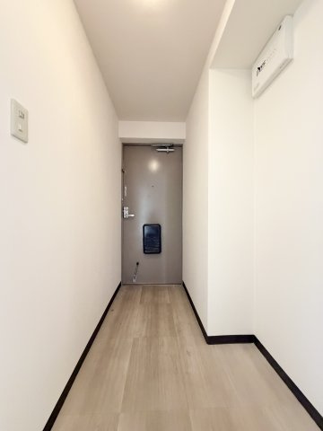 メゾン立花の玄関
