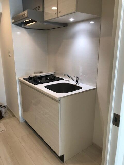 Ｓ－ＲＥＳＩＤＥＮＣＥ三田慶大前(エスレジデンスミタケイダイマエ)のキッチン