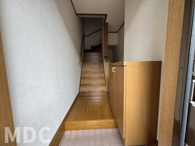 Life館ボナールBの玄関