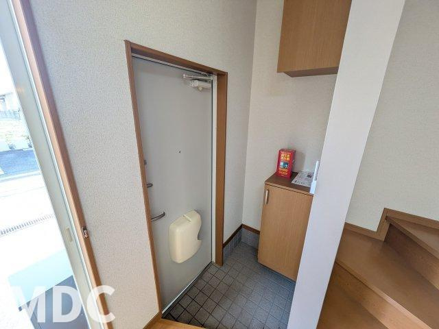 レインボータウン名田 の玄関