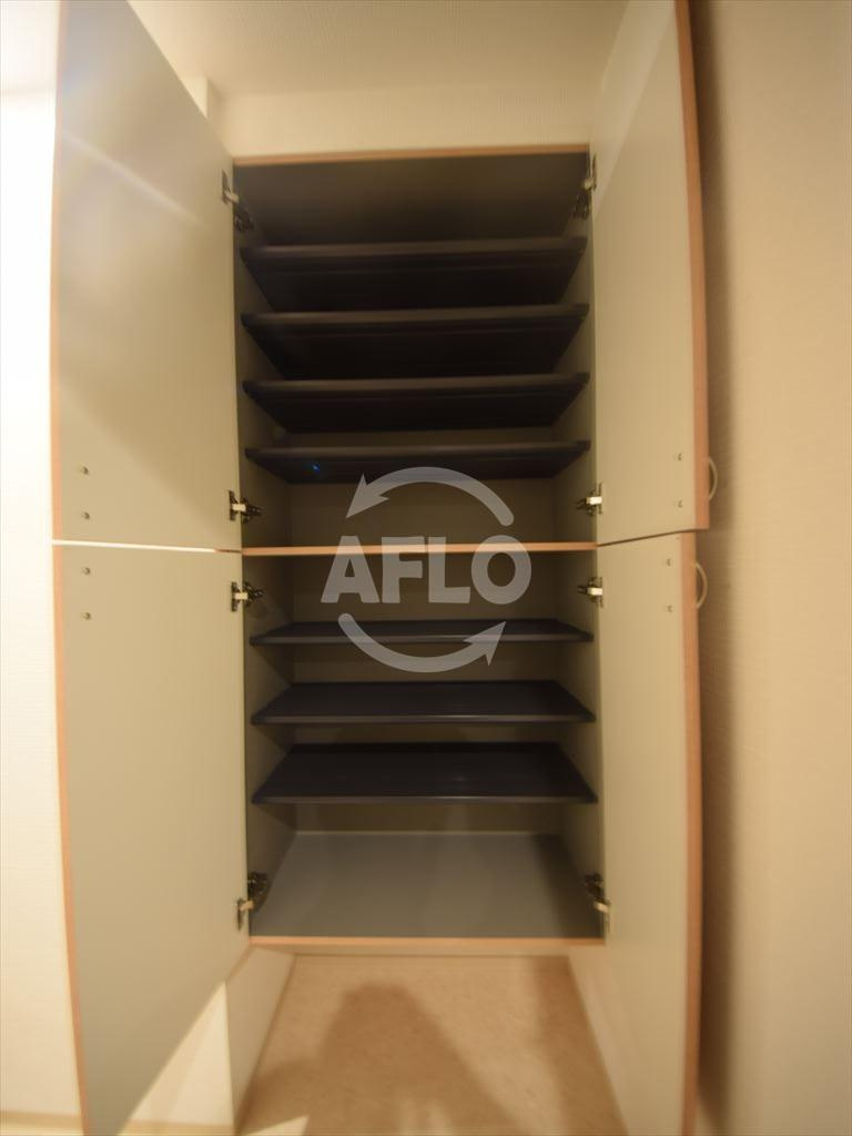 アルデールトモ北堀江の収納|アルデールトモ北堀江　シューズボックス