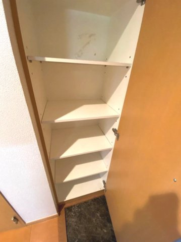 アイディ平和島Ⅱの収納|玄関収納