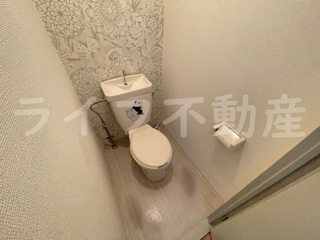 ゴッドフィールド布施のトイレ|落ち着いたトイレです