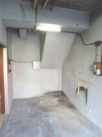 伊丹市北本町２丁目の店舗事務所