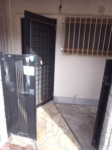 伊丹市北本町２丁目の店舗事務所
