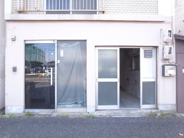 伊丹市北本町２丁目の店舗事務所