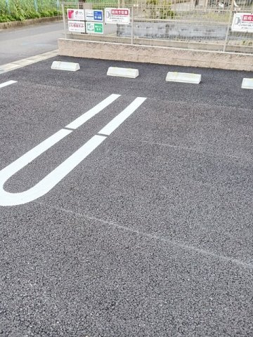 カーサ　リコリスの駐車場