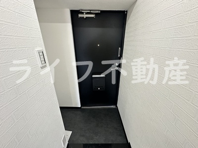 木の国ハイツの玄関