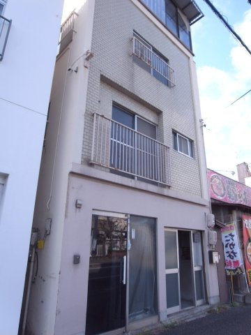 伊丹市北本町２丁目の倉庫