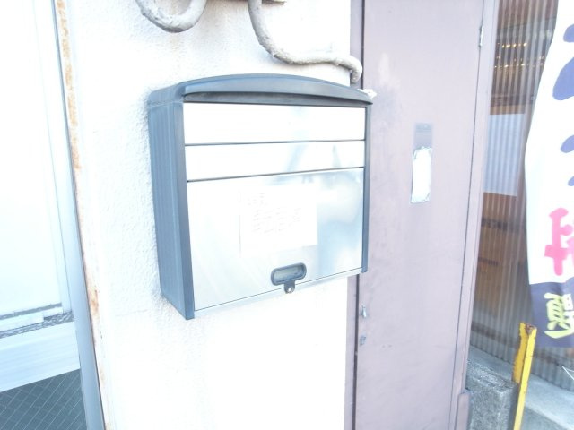 伊丹市北本町２丁目の倉庫