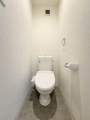 尼崎大庄西町戸建南のトイレ