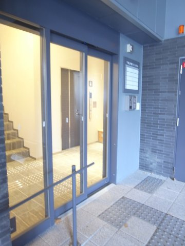 吹田市千里山竹園１丁目の店舗一部