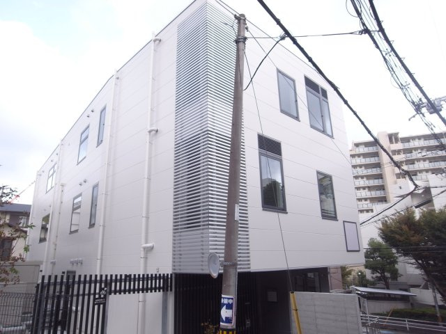 吹田市千里山竹園１丁目の店舗一部
