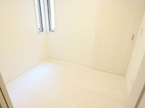 【寝室】 | Grandtic Tove