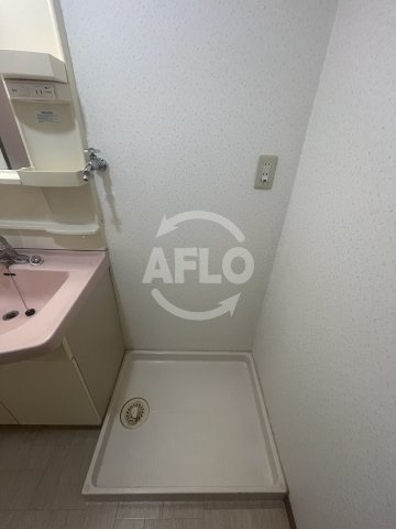 新大阪ファミール西館のその他|洗濯パン