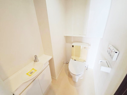 アーサー久留米六ッ門ウイングのトイレ|ゆったりとした空間のトイレです